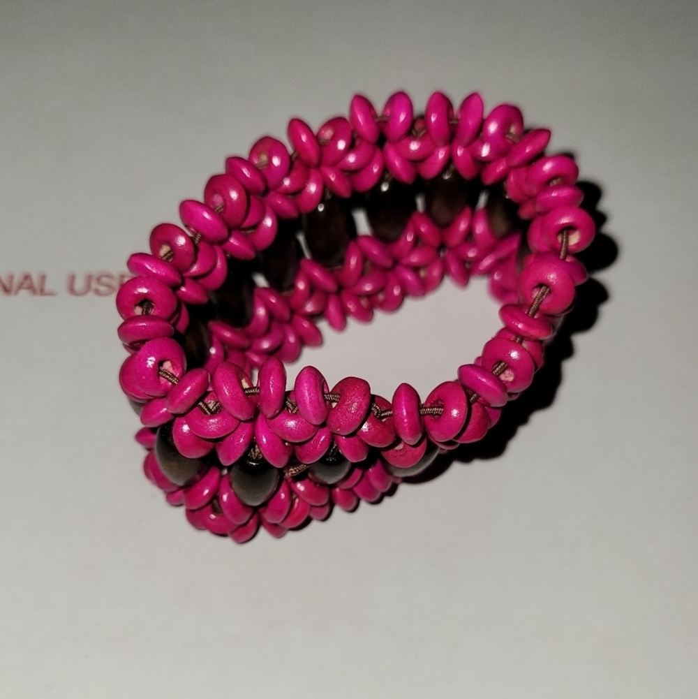 Hot Pink & Brown Wooded Bead Stretch Bracelet - Picture 4 of 6